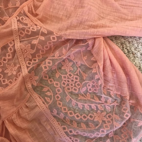 American Eagle Peach Semi-Sheer Lace Boho Top - Picture 3 of 8